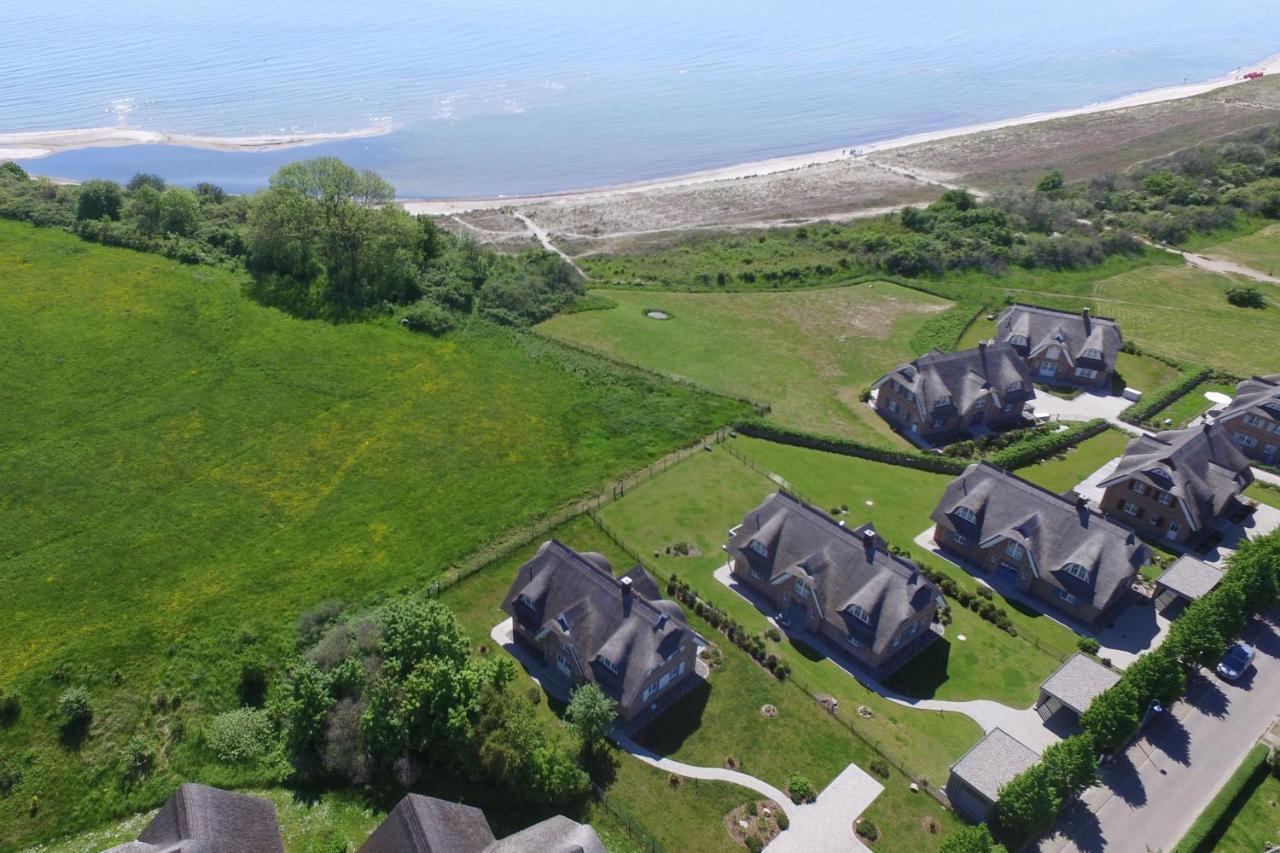 Strandhaus Buskam Im Moenchgut Auf Ruegen لوبه المظهر الخارجي الصورة