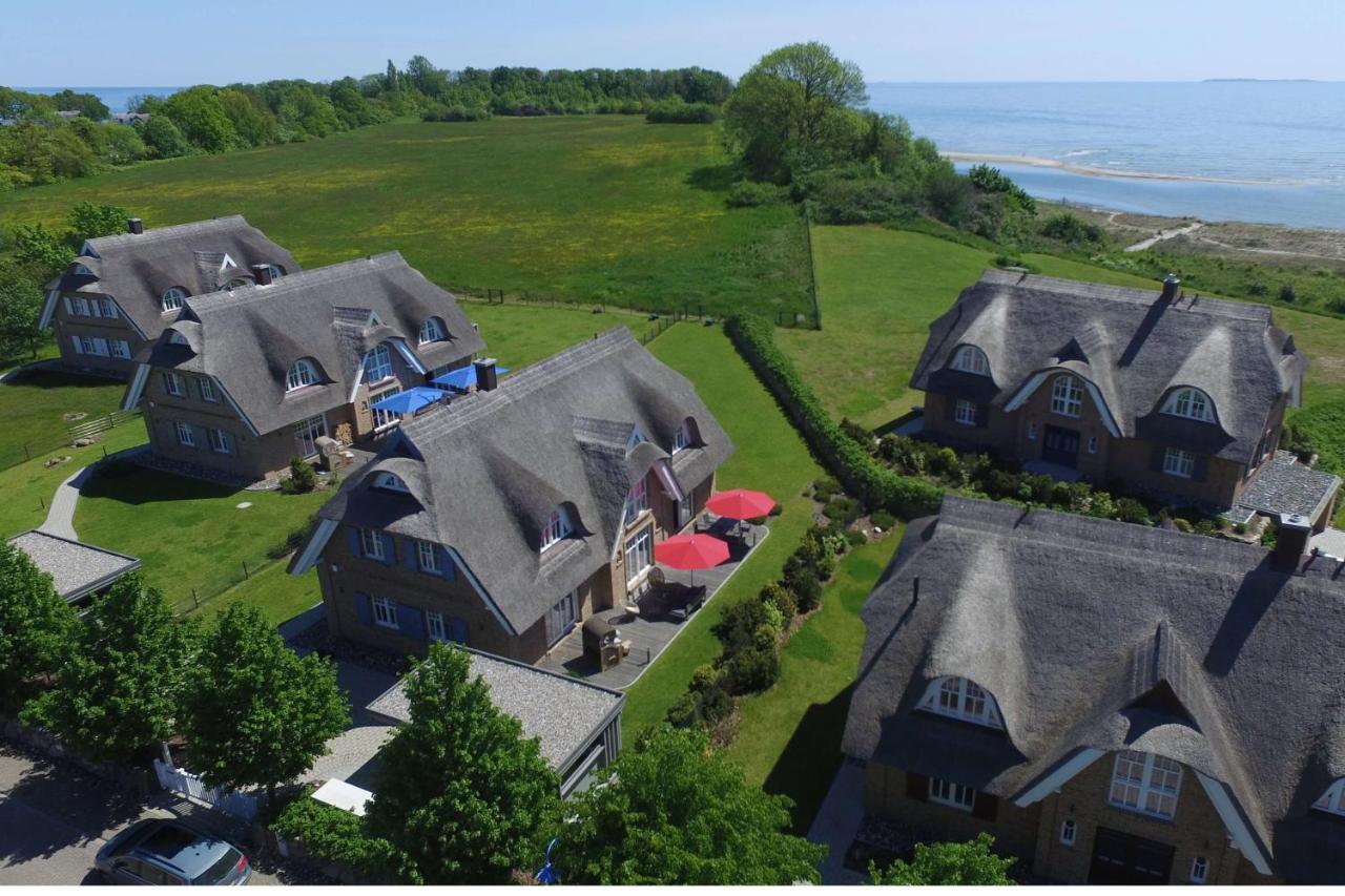 Strandhaus Buskam Im Moenchgut Auf Ruegen لوبه المظهر الخارجي الصورة